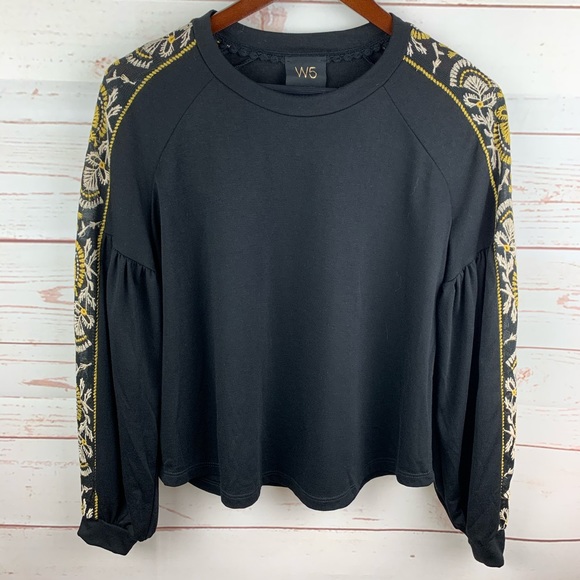 Anthropologie Tops - Anthro | W5 Black Embroidered Sleeve Crop Top